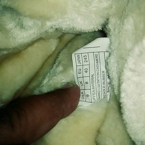 Never worn UGGs no box size 9